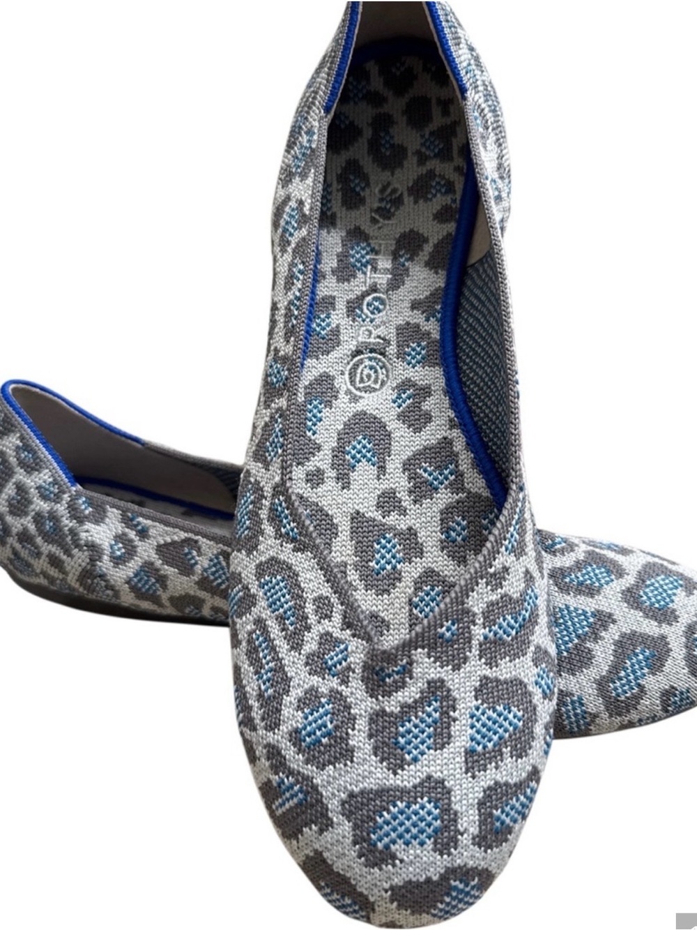 Rothy's Retire Gray and Blue Leopard Knit Ballet Flats Size 7 pre-owned